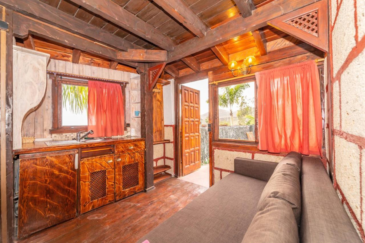 Casa Giuliana Bed & Breakfast Charco del Pino Ngoại thất bức ảnh